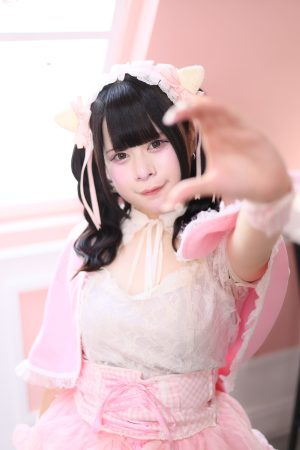 凸守ぽめ